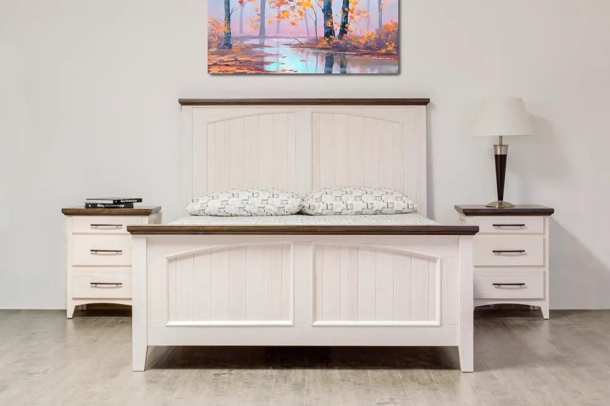 Sophia bed in white finish